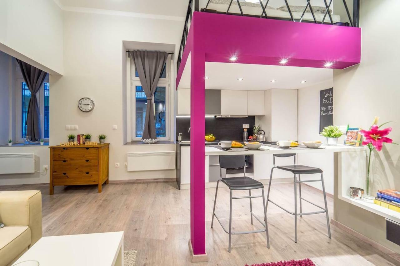 Cozy Downtown Studio Apartment Budapeste Exterior foto